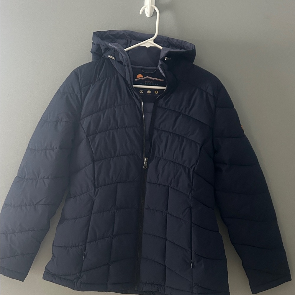Stylish Navy Puffer Jacket with Hood